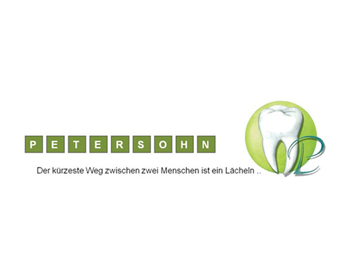 Dental logo with green square blocks spelling 'PETERSOHN' beside a tooth illustration and the German slogan 'Der kürzeste Weg zwischen zwei Menschen ist ein Lächeln...'